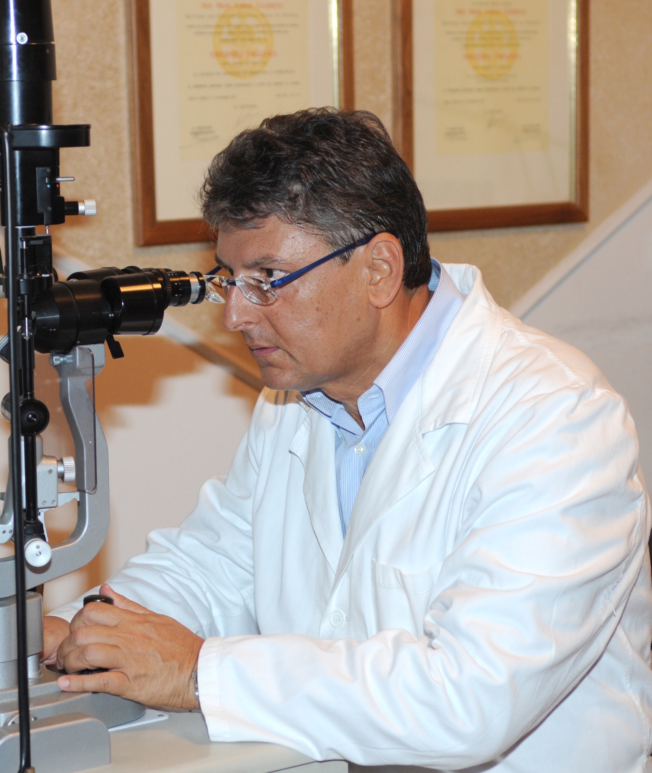 VINCENZO PAGLIARA - Oculista